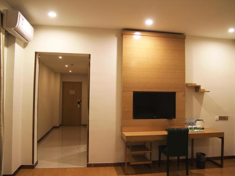Greentree Inn Shandong Jinan Gaoxin District South Gongye Road Middle Aoti Road Express Hotel Eksteriør billede