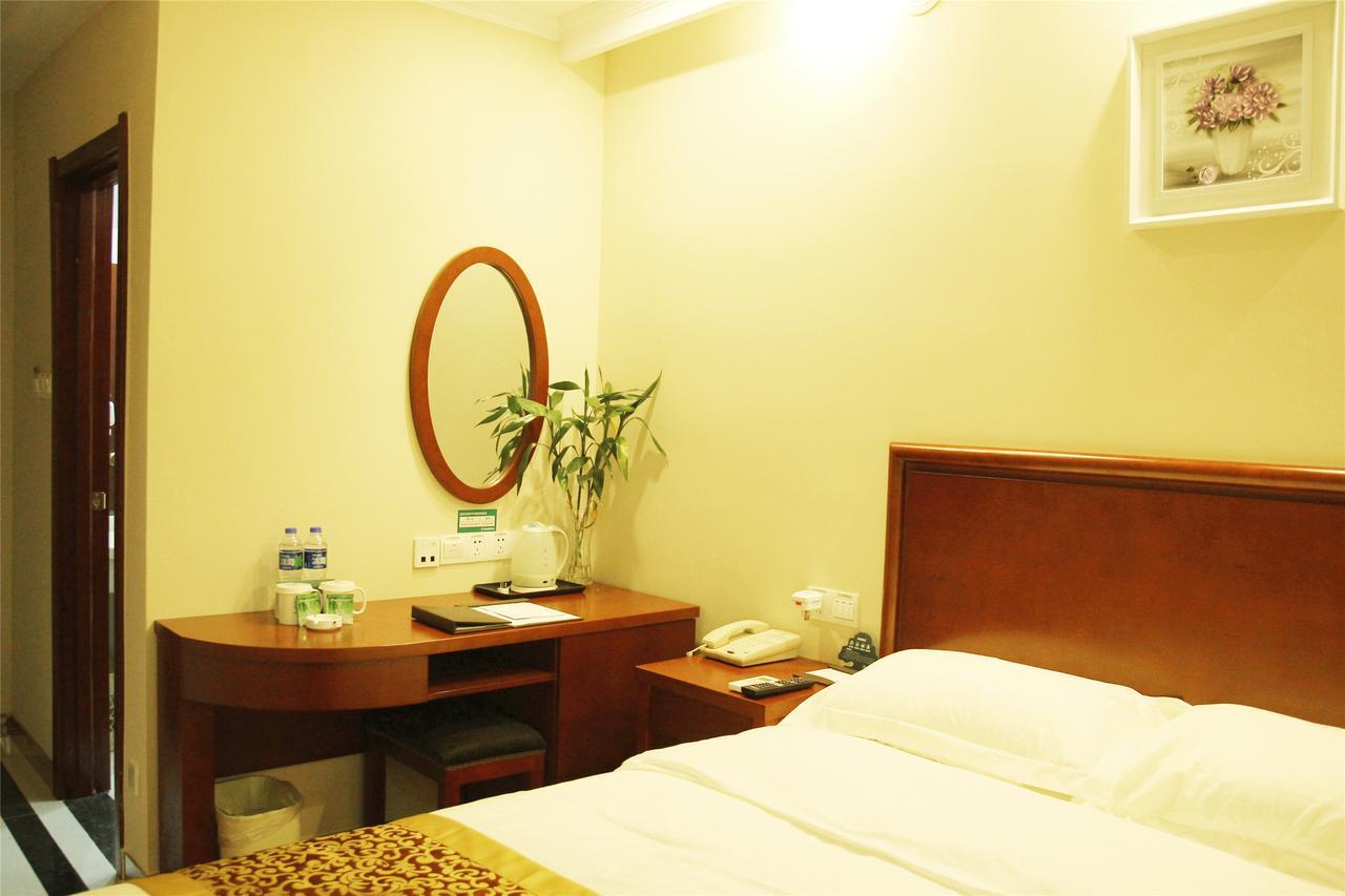 Greentree Inn Shandong Jinan Gaoxin District South Gongye Road Middle Aoti Road Express Hotel Eksteriør billede