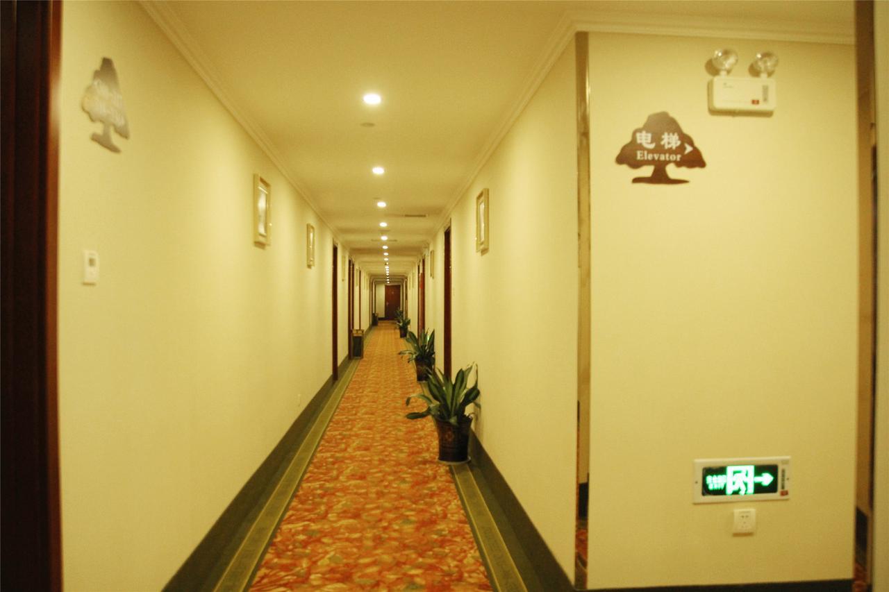 Greentree Inn Shandong Jinan Gaoxin District South Gongye Road Middle Aoti Road Express Hotel Eksteriør billede
