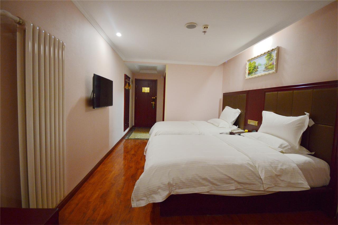 Greentree Inn Shandong Jinan Gaoxin District South Gongye Road Middle Aoti Road Express Hotel Eksteriør billede